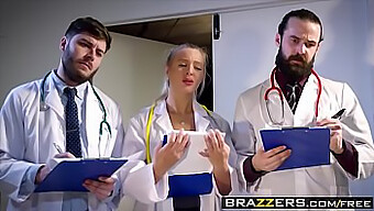 Adolescente (18 Anos) Tem Orgasmo Anal No Vídeo De Brazzers