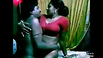 Suami Hitam Dan Saree Bhabhi Melakukan Seks Brutal Dalam Video Buatan Sendiri