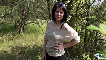 Amateur Teen With Big Ass Gets Her First Public Titty Fucked Outdoors