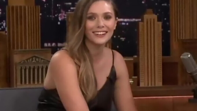 Elizabeth Olsen, Najatrakcyjniejsza Żeńska Gwiazda..