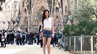 Une Américaine À Grosse Bite Baise Un Touriste Asiatique