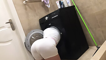 Hidden Camera Captures Stepsister'S Pawg Adventure In The Shower