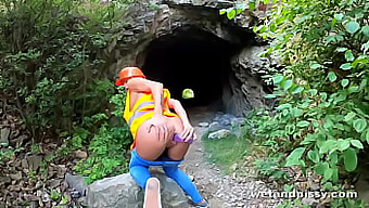 Czech Babe Claudia Macc'S Outdoor Pissing And Masturbation Session