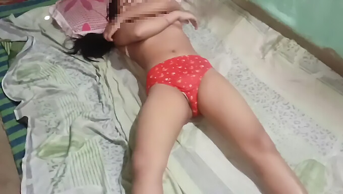 Finger Fucked And Ass Fucked: A Steamy Indian Couple'S Video