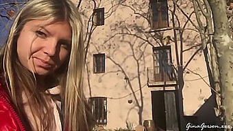 Rubia Amateur Disfruta Del Sexo Al Aire Libre En Barcelona