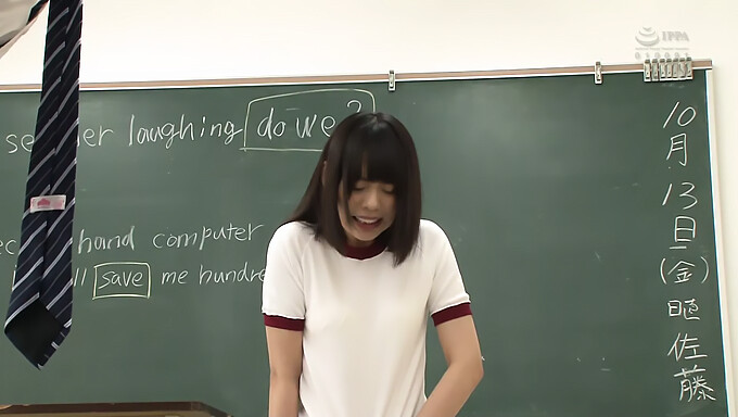 Yua Nanami'S Public Masturbation In The Classroom