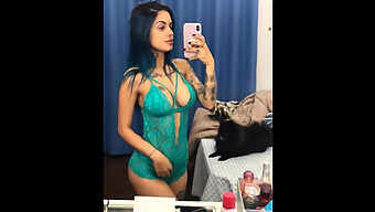 Tati Zaqui: Das Perfekte Babe