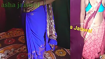 Amateur Desi Bhabhi Sucks Big Cock In Public